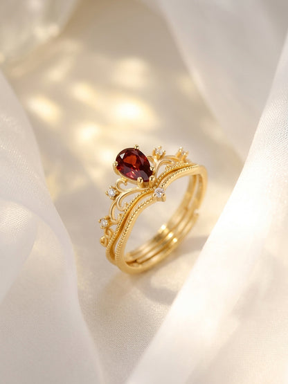 Scarlet Crown Ring Set